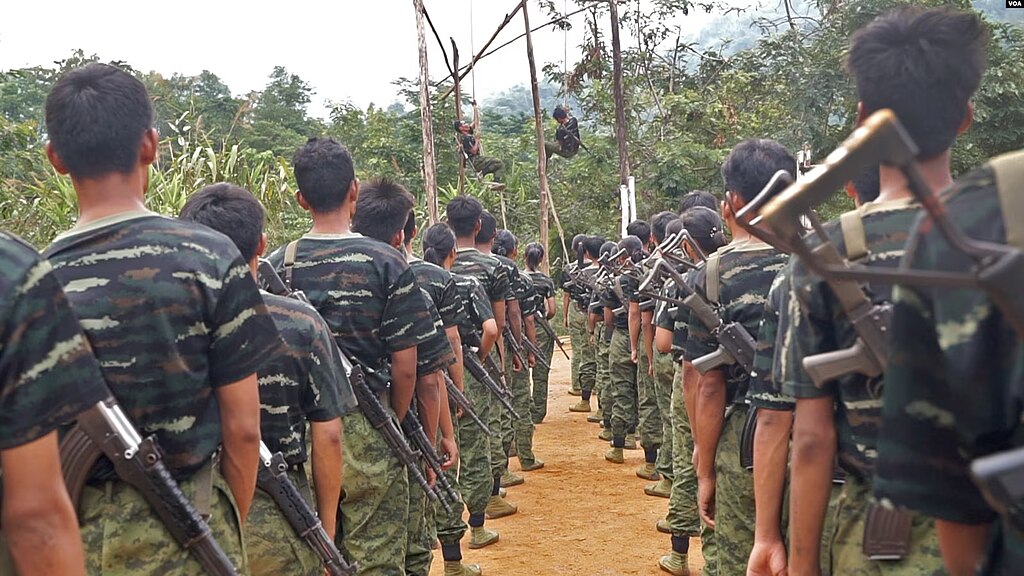 Villagers Say Arakan Army Gave Rohingya Until 17 October to Leave Rathedaung Village; Report Dozens&nbsp;Detained